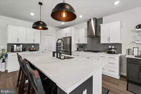 Kitchen - 809 Foundry St, Frederick, MD 21701 photo 4 of 4