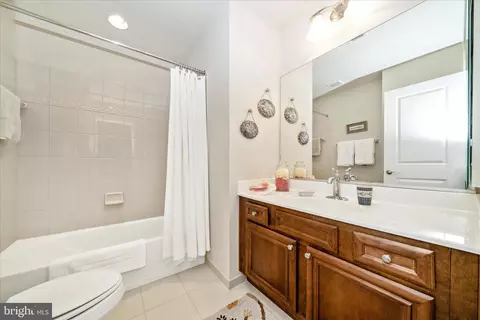 Bath - 3009 Old Annapolis Trl, Frederick, MD 21701 photo 3 of 3