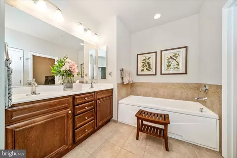 Bath - 3009 Old Annapolis Trl, Frederick, MD 21701 photo 2 of 3