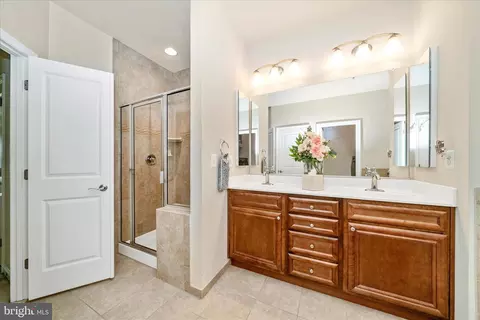 Bath - 3009 Old Annapolis Trl, Frederick, MD 21701 photo 1 of 3