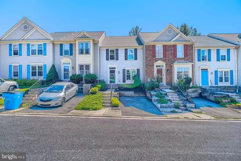 6635 Commodore Ct, New Market, MD 21774