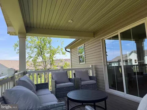 Exterior - 2506 Crown Point Cir, Frederick, MD 21702 photo 4 of 5