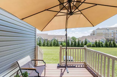 Exterior - 360 Shortleaf Cir, Frederick, MD 21702 photo 5 of 9