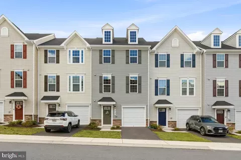 315 Pemberton Park Ln, Frederick, MD 21703