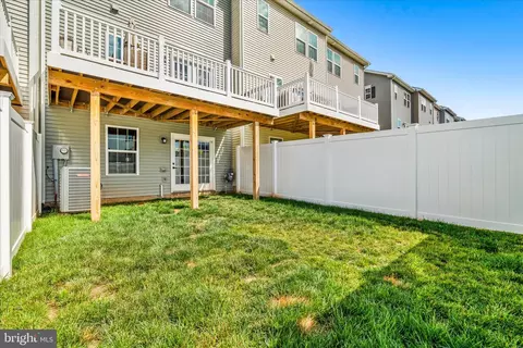 Exterior - 315 Pemberton Park Ln, Frederick, MD 21703 photo 5 of 6