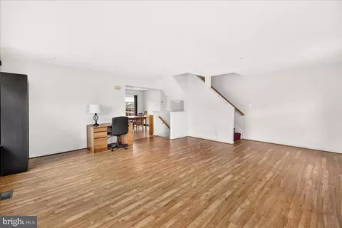 Living - 6511 Mallery Ct, Frederick, MD 21703 photo 3 of 6