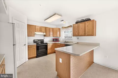 Kitchen - 6511 Mallery Ct, Frederick, MD 21703 photo 1 of 6