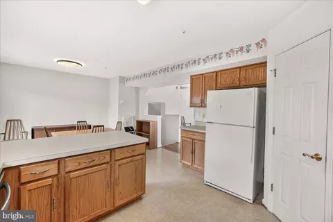 Kitchen - 6511 Mallery Ct, Frederick, MD 21703 photo 4 of 6