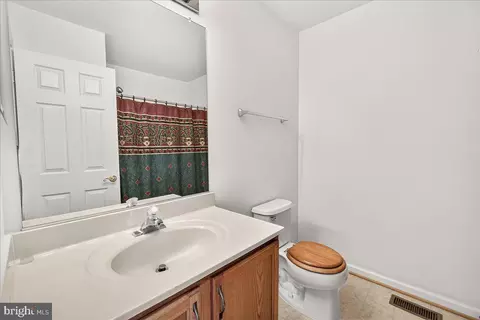Bath - 6511 Mallery Ct, Frederick, MD 21703 photo 1 of 2
