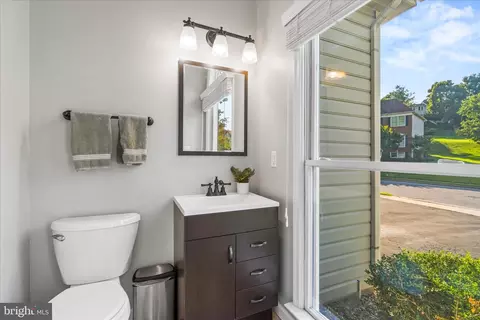 Bath - 9009 Shadybrook Dr, Frederick, MD 21701 photo 1 of 4