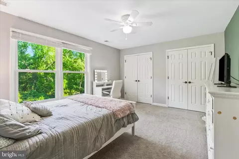 Bedroom - 9009 Shadybrook Dr, Frederick, MD 21701 photo 4 of 5