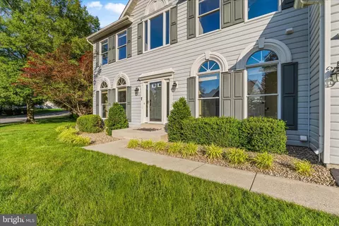 Exterior - 9009 Shadybrook Dr, Frederick, MD 21701 photo 2 of 7