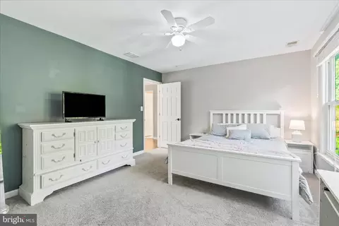 Bedroom - 9009 Shadybrook Dr, Frederick, MD 21701 photo 5 of 5