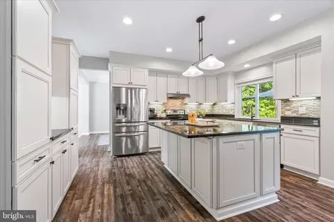 Kitchen - 9009 Shadybrook Dr, Frederick, MD 21701 photo 2 of 3