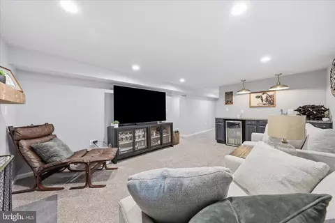 Entry Way - 612 Biggs Ave, Frederick, MD 21702 photo 6 of 7
