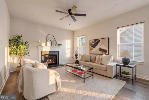 Living - 205 Baughmans Ln, Frederick, MD 21702 photo 2 of 2