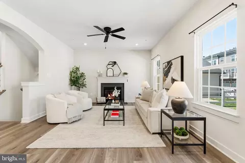 Living - 205 Baughmans Ln, Frederick, MD 21702 photo 1 of 2