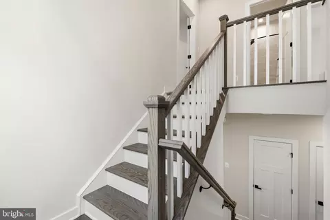 Entry Way - 205 Baughmans Ln, Frederick, MD 21702 photo 16 of 25