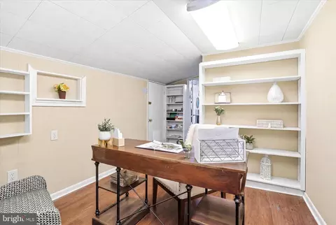 Entry Way - 29 E 3rd St, Frederick, MD 21701 photo 1 of 2