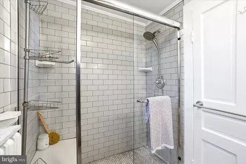 Bath - 29 E 3rd St, Frederick, MD 21701 photo 2 of 2