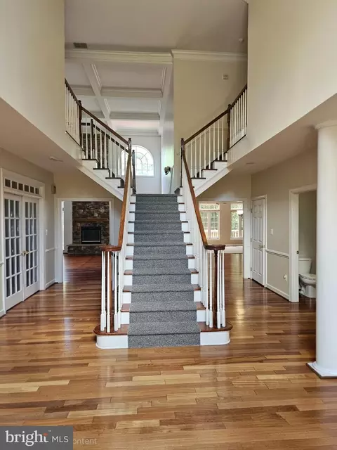 2148 Chestnut Ln, Frederick, MD 21702 photo 2