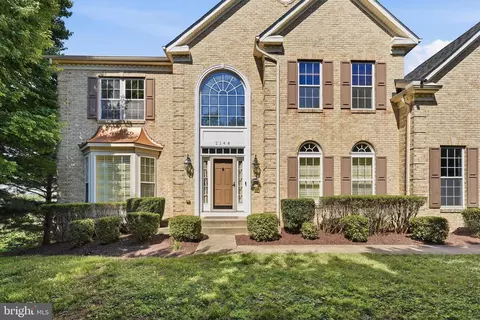 2148 Chestnut Ln, Frederick, MD 21702