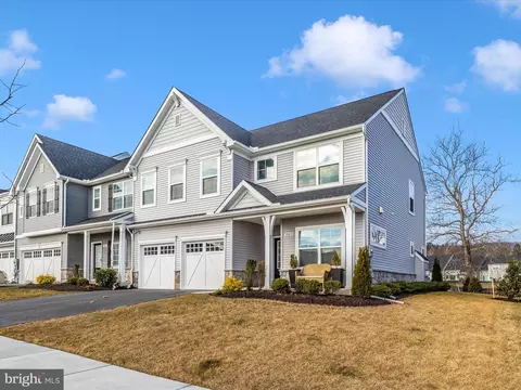 Exterior - 2813 Hillfield Dr, Frederick, MD 21702 photo 5 of 15