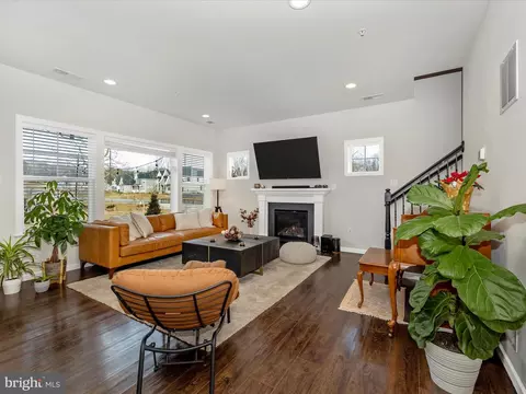 Living - 2813 Hillfield Dr, Frederick, MD 21702 photo 1 of 4