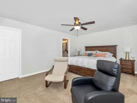 Bedroom - 2813 Hillfield Dr, Frederick, MD 21702 photo 2 of 9