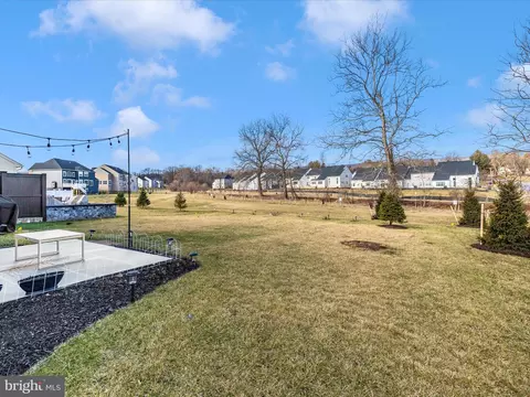Exterior - 2813 Hillfield Dr, Frederick, MD 21702 photo 7 of 15