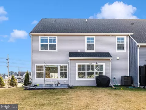Exterior - 2813 Hillfield Dr, Frederick, MD 21702 photo 11 of 15