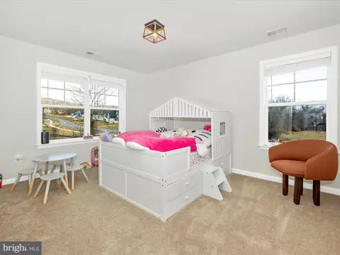 Bedroom - 2813 Hillfield Dr, Frederick, MD 21702 photo 5 of 9