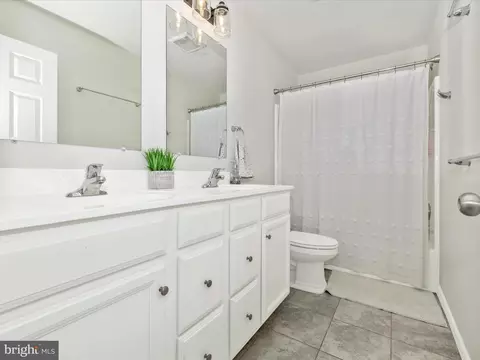 Bath - 2813 Hillfield Dr, Frederick, MD 21702 photo 3 of 3