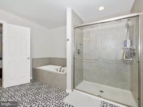 Bath - 2813 Hillfield Dr, Frederick, MD 21702 photo 2 of 3