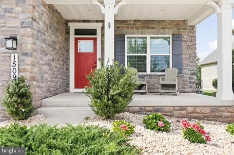 Exterior - 1509 Trotter Pl, Frederick, MD 21702 photo 4 of 7