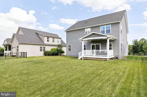 Exterior - 1509 Trotter Pl, Frederick, MD 21702 photo 3 of 7