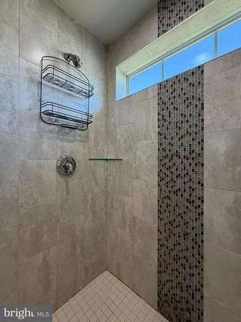 Bath - 5641 Scott Ridge Pl, Frederick, MD 21704 photo 1 of 1