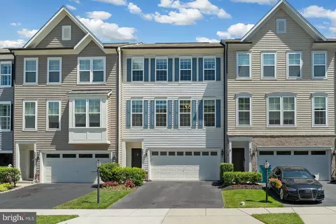 5641 Scott Ridge Pl, Frederick, MD 21704