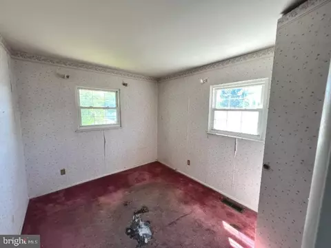 Bedroom - 379 Pearl St, Frederick, MD 21701 photo 2 of 3
