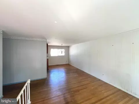 Living - 379 Pearl St, Frederick, MD 21701 photo 2 of 3