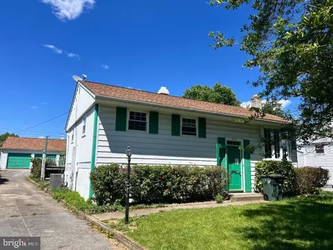 379 Pearl St, Frederick, MD 21701