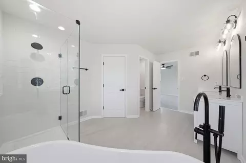 Bath - 169 Midsummer Dr, Frederick, MD 21702 photo 3 of 6