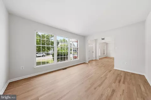 Living - 169 Midsummer Dr, Frederick, MD 21702 photo 2 of 7
