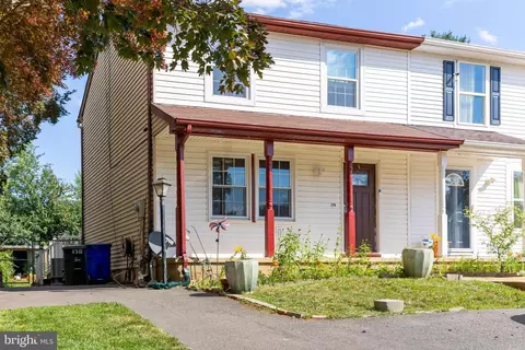 178 Stonegate Dr, Frederick, MD 21702