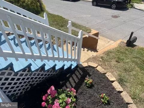 Exterior - 9 E D St E, Brunswick, MD 21716 photo 12 of 13