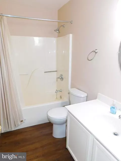Bath - 6979 Arbor Dr, Frederick, MD 21703 photo 3 of 3