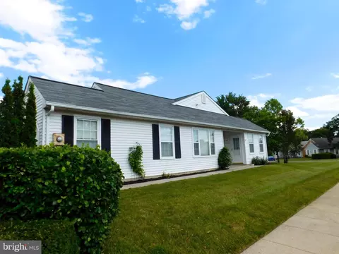 Exterior - 6979 Arbor Dr, Frederick, MD 21703 photo 2 of 3