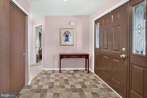 Entry Way - 7047 Catalpa Rd, Frederick, MD 21703 photo 3 of 8