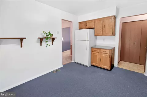 Entry Way - 7047 Catalpa Rd, Frederick, MD 21703 photo 2 of 8