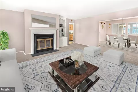 Living - 7047 Catalpa Rd, Frederick, MD 21703 photo 2 of 5